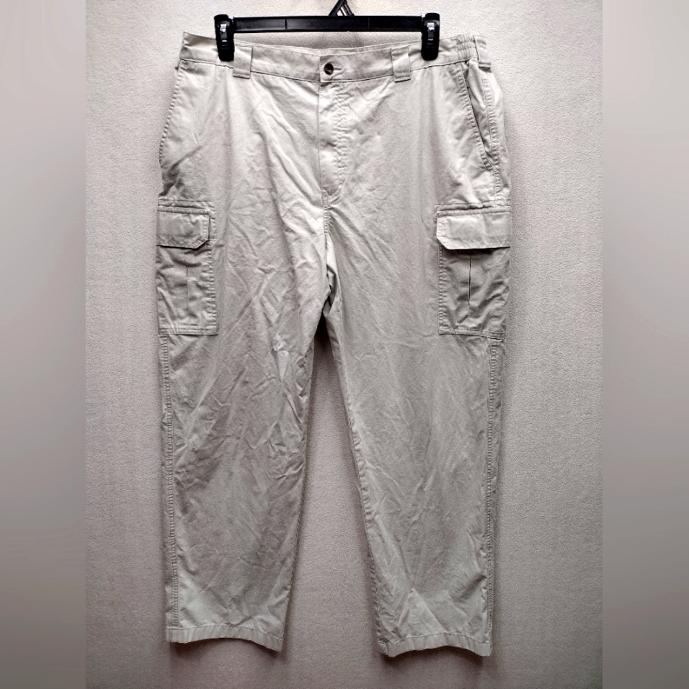 LL Bean Cargo Comfort Waist Tropic Weight Pants Natural Fit Men's Size 40x32